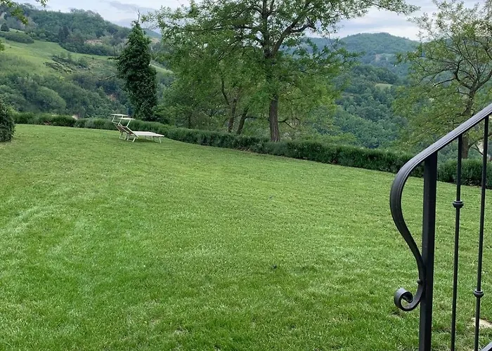 With Spectacular Private Swimminpool&view, Wifi